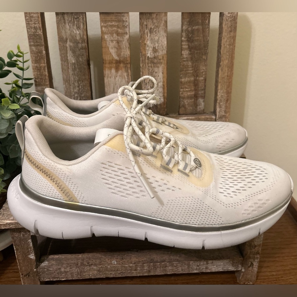 Cole Haan Women's White ZERØGRAND Journey Shoes Comfort Walking Size 9